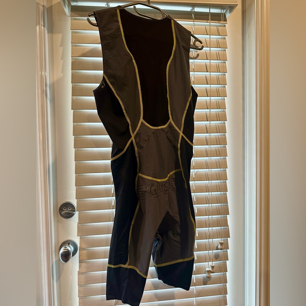 SUGOI Black and Gray Cycling Suit - Picture 2 of 3